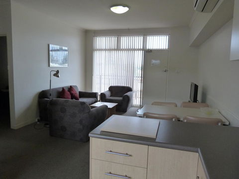Glenelg Holiday Apartments - Corfu - Stayed 10