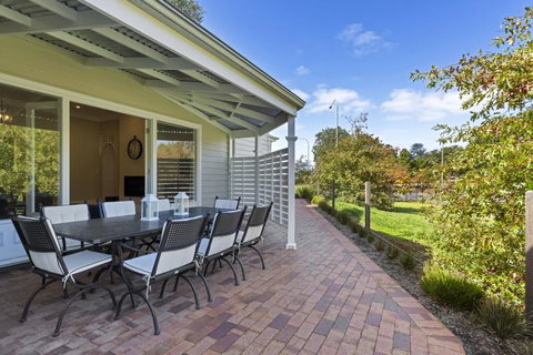 Grandview Accommodation - The Elm Tree Apartments - Stayed 26