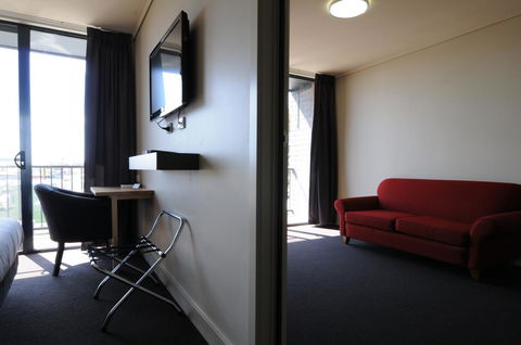 Mansfield Park Hotel - Stays Accommodation 2