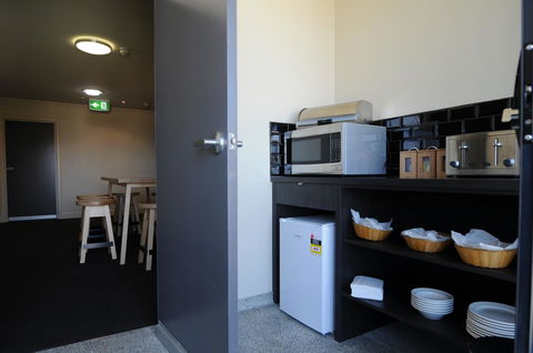 Mansfield Park Hotel - Stays Accommodation 9