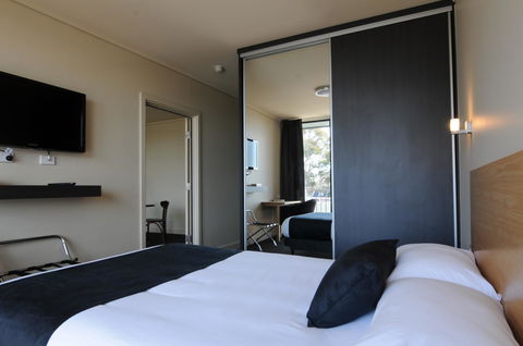 Mansfield Park Hotel - Stays Accommodation 15