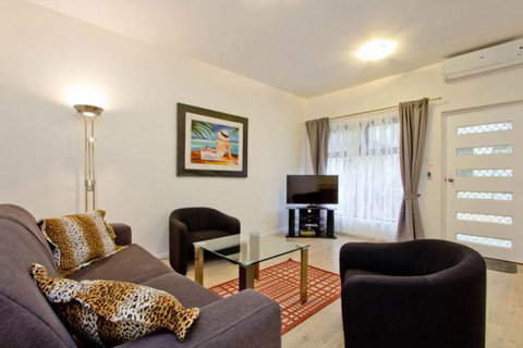 Atlantic West Beach Apartments - Stayed 1