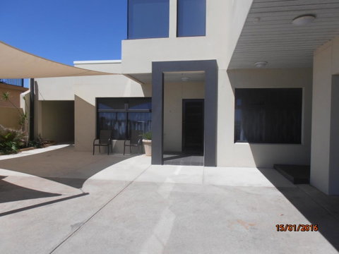 Atlantic West Beach Apartments - Stayed 2