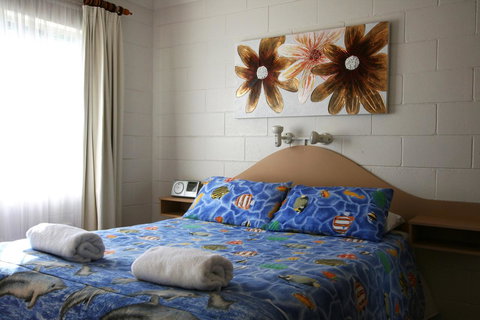 Lake Edge Apartments - Stayed 26