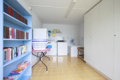 Lake Edge Apartments - Stayed 4