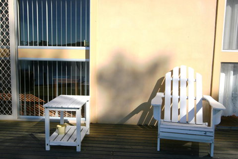 Lake Edge Apartments - Stayed 8