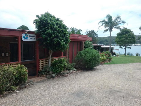 Lake Edge Apartments - Stayed 1