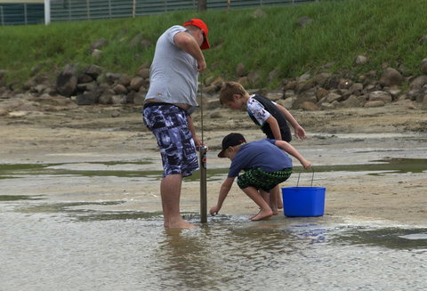 Lake Edge Apartments - Stayed 24