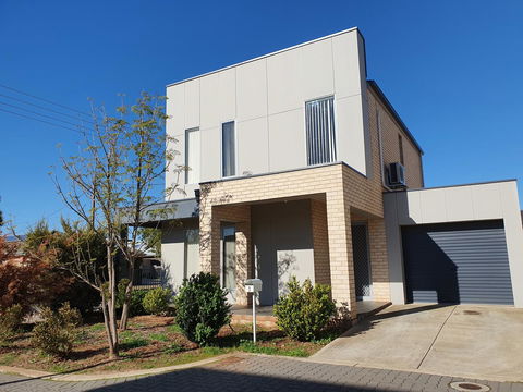Explore Adelaide, Gawler, The Barossa And Clare Valleys All-in-one - Stays Accommodation 15