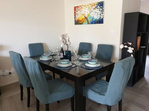 Explore Adelaide, Gawler, The Barossa And Clare Valleys All-in-one - Stays Accommodation 2