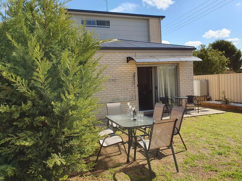 Explore Adelaide, Gawler, The Barossa And Clare Valleys All-in-one - Stays Accommodation 13