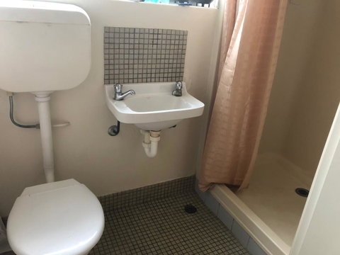 Kingscote Central - Stayed 8