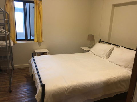 Kingscote Central - Stayed 1