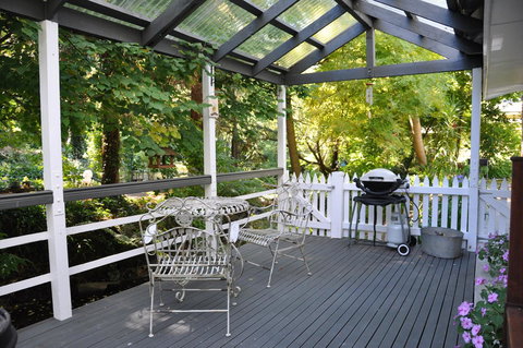 Aldgate Valley Bed And Breakfast - Stayed 16