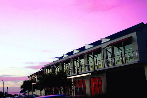 Semaphore Blue Apartments - Stayed 10