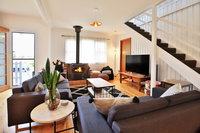 Hudson Bay  Basin View-Pet Friendly-15 Mins to Hyams Beach