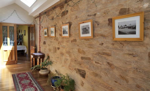 The Fruiterer's - Stayed 18