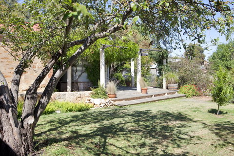 The Fruiterer's - Stayed 7