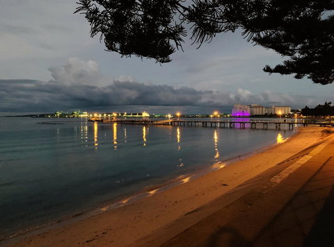 Hilton Beachfront Motel - Stayed 10