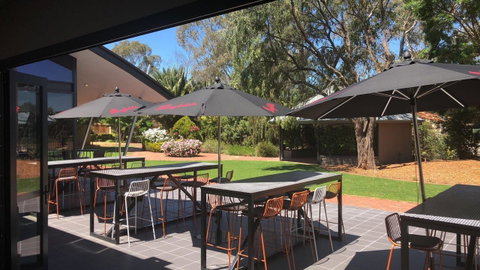 Barossa Weintal Hotel - Stayed 28