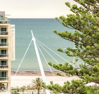 Beachside luxury  comfort ocean views in Glenelg - Stayed