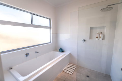 Middle River Beach House, Western House - Stayed 12