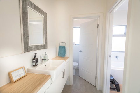 Middle River Beach House, Western House - Stayed 13