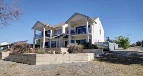 Bay Bliss - Stayed 4