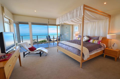 Adelaide Luxury Beach House - Stayed 2