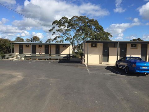 Blue Lake Motel - Stayed 24
