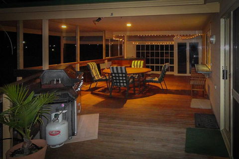 Baywatch - Stayed 11