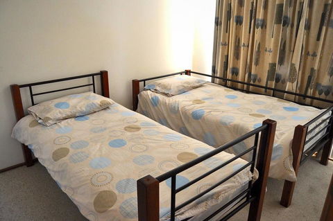 Baywatch - Stayed 16