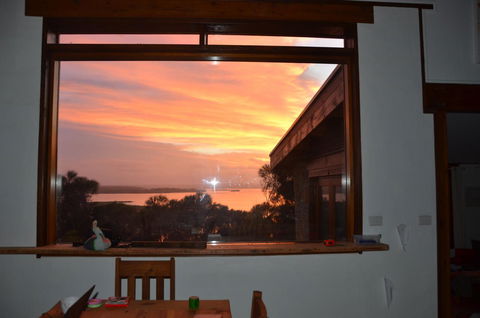 Of Stone & Wood Guesthouse - Stayed 23