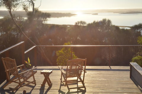 Of Stone & Wood Guesthouse - Stayed 21