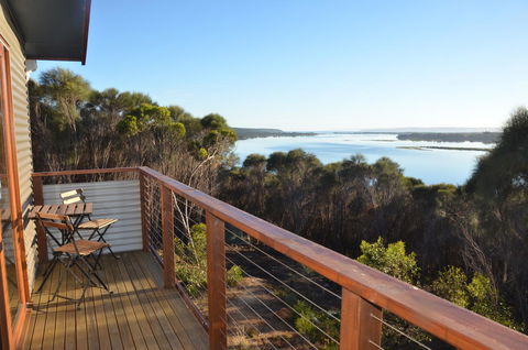 Of Stone & Wood Guesthouse - Stayed 2