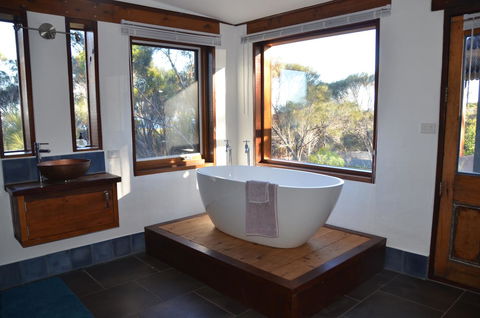 Of Stone & Wood Guesthouse - Stayed 14