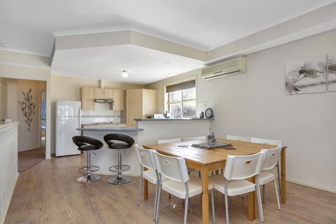 The Lighthouse - Port Willunga - C21 SouthCoast Holidays - Stayed 5