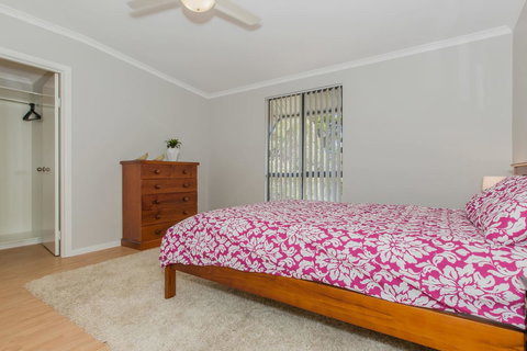 Desert Pea - Stayed 9