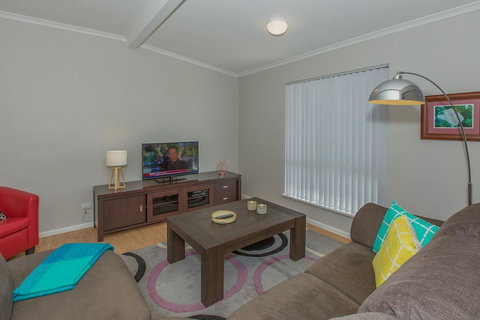 Desert Pea - Stayed 3