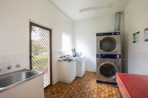 Blue Lake Holiday Park - Stayed 11