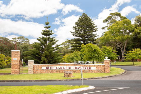 Blue Lake Holiday Park - Stayed 0