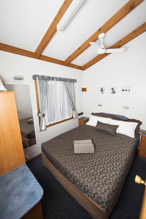 Lakeside Tourist Park - Stayed 15