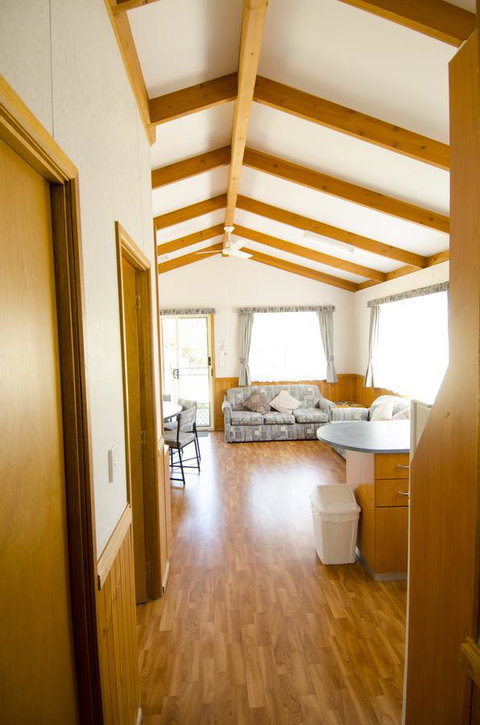 Lakeside Tourist Park - Stayed 5