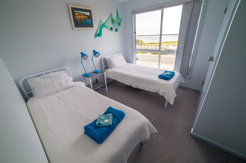 Marina Reflections - Stayed 16