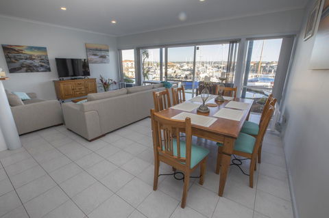 Marina Reflections - Stayed 2