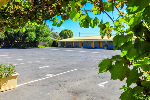 Country Roads Motor Inn Naracoorte - Stayed 30