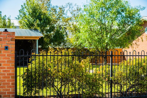 Country Roads Motor Inn Naracoorte - Stayed 44