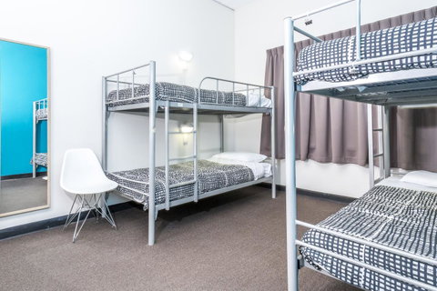 YHA Adelaide Central - Stayed 33