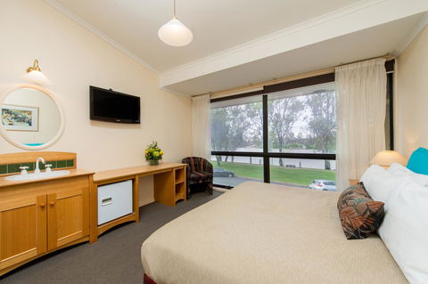 Berri Hotel - Stays Accommodation 37