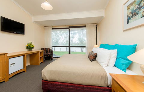 Berri Hotel - Stays Accommodation 38